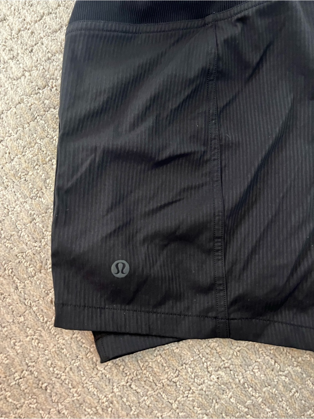 Lululemon Dance Studio 3.5” Shorts - Picture 5 of 6